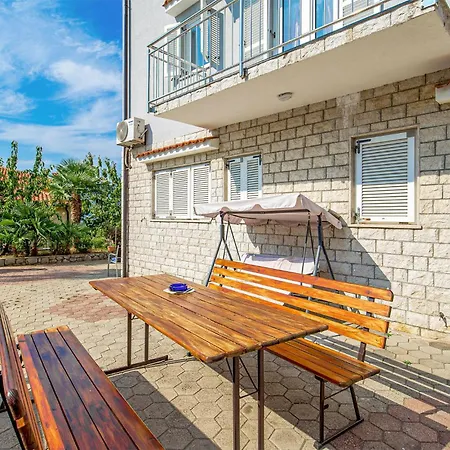 4 Bedroom In Rijeka